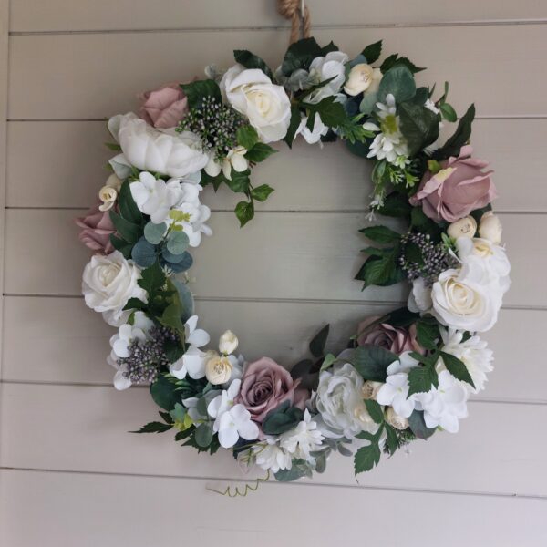 Artificial  Eleanor Wreath 40 cm - Image 3