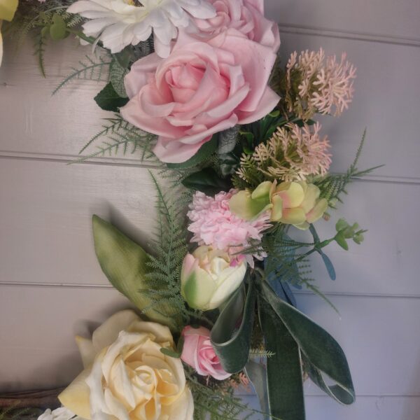 Artificial Suzie Wreath 40 cm - Image 3