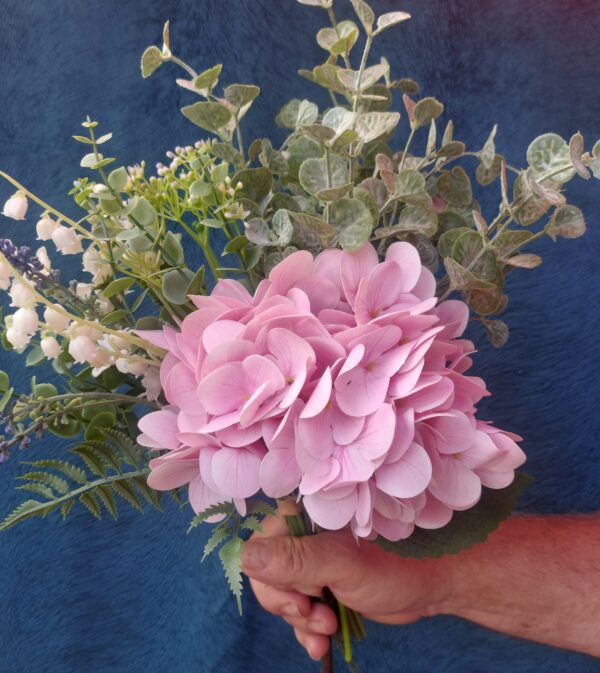 Fiona Artificial Bouquet/ Bunch Flowers